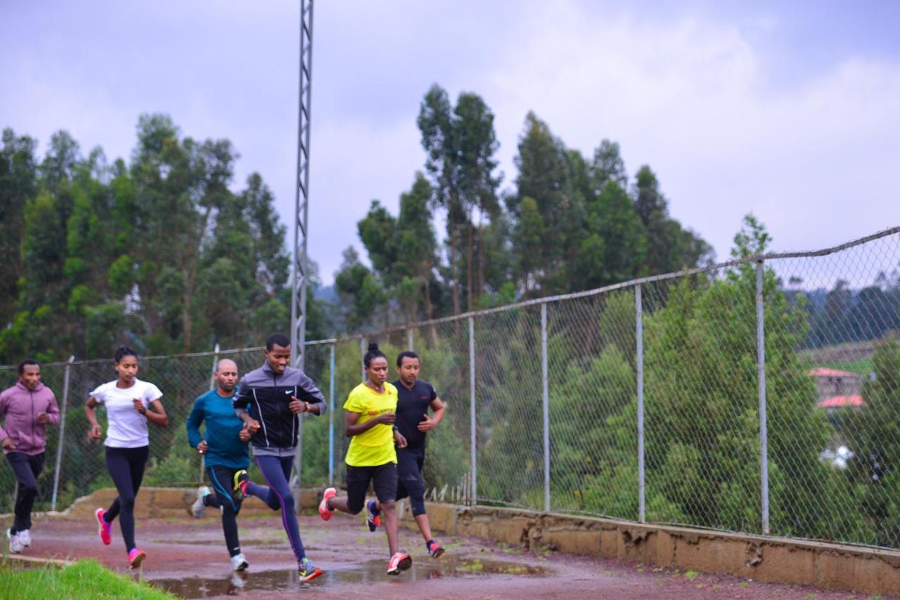 Yaya Africa Athletics Village Sululta Buitenkant foto